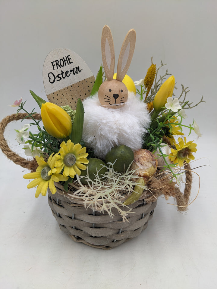 Ostergesteck Frühlingsgesteck Tulpen Gräser Hase gelb