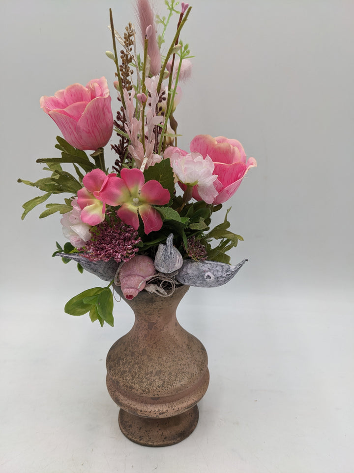 Frühlingsgesteck Vase Mohn Gräser rosa