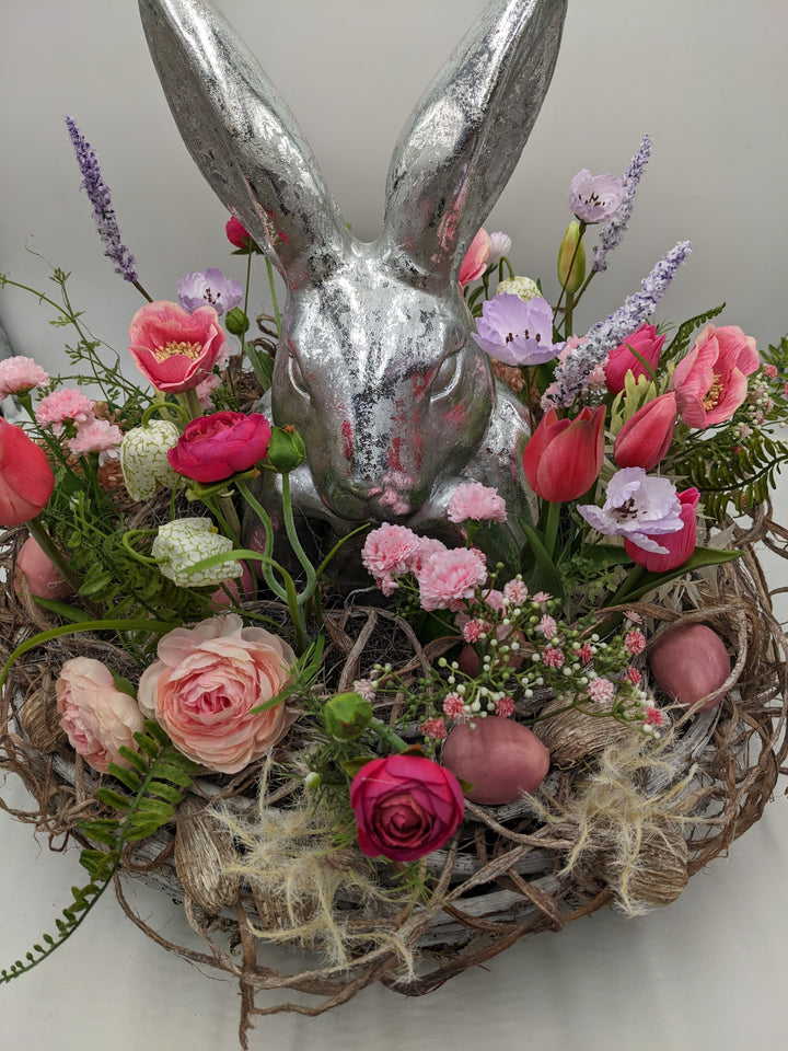Ostergesteck Frühlingsgesteck Tulpen silber rosa