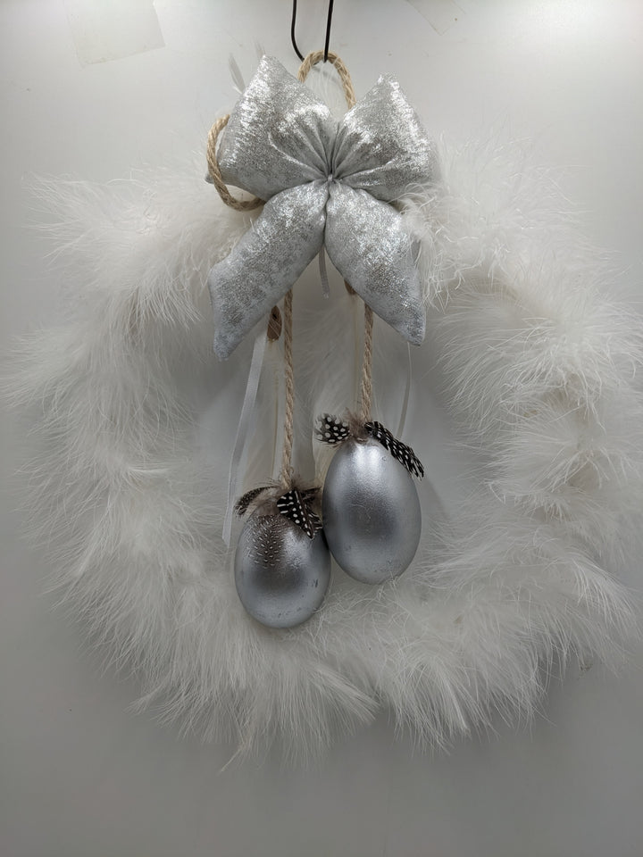 Türkranz Ostern silber weiss Federn Eier