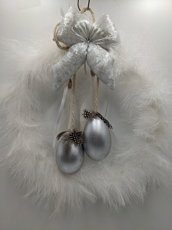 Türkranz Ostern silber weiss Federn Eier