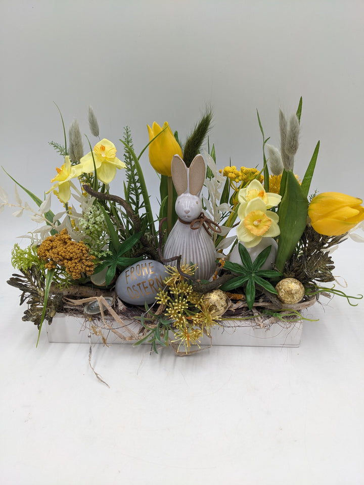 Ostergesteck Frühlingsgesteck Tulpen Narzissen gelb