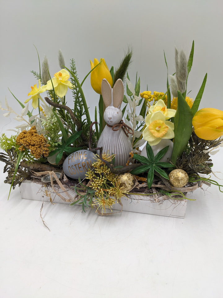 Ostergesteck Frühlingsgesteck Tulpen Narzissen gelb
