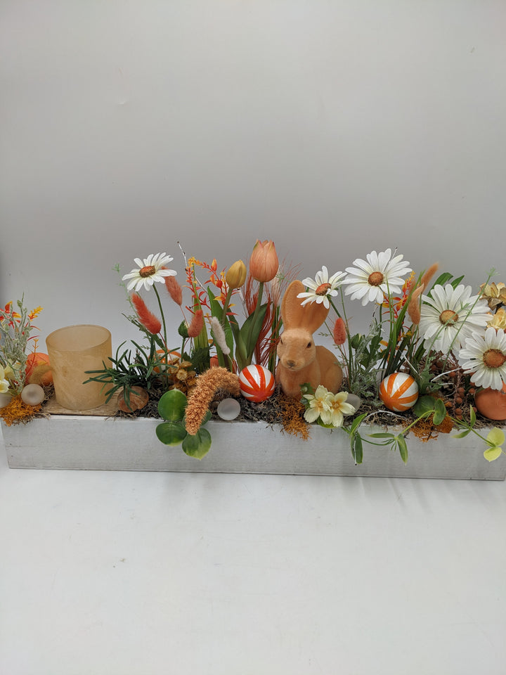 Ostergesteck Frühlingsgesteck Teelicht Hase orange