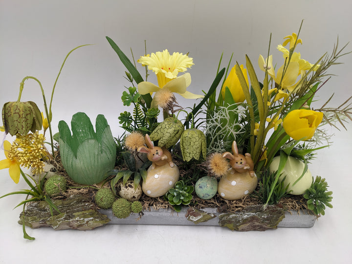 Ostergesteck Frühlingsgesteck Teelicht Tulpen gelb