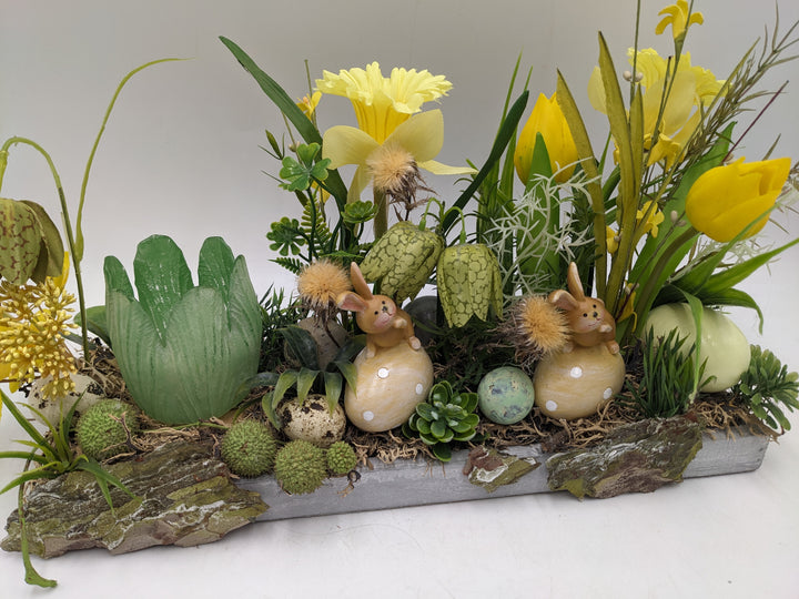 Ostergesteck Frühlingsgesteck Teelicht Tulpen gelb