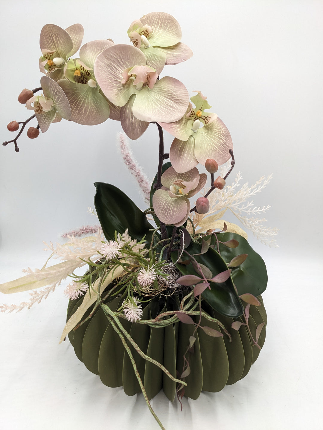 Orchideengesteck Frühling Gräser grün rosa