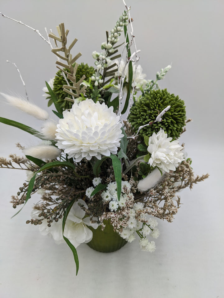 Sommergesteck Allium grün weiss
