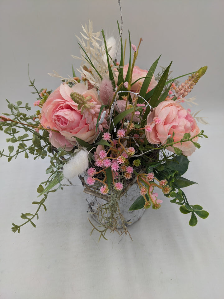 Frühlingsgesteck Muscari Gräser creme rosa
