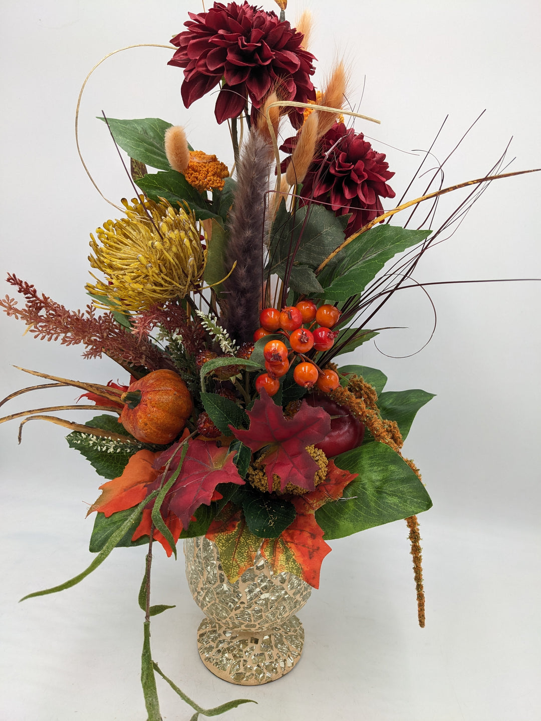 Herbstgesteck Kürbis orange dunkelrot