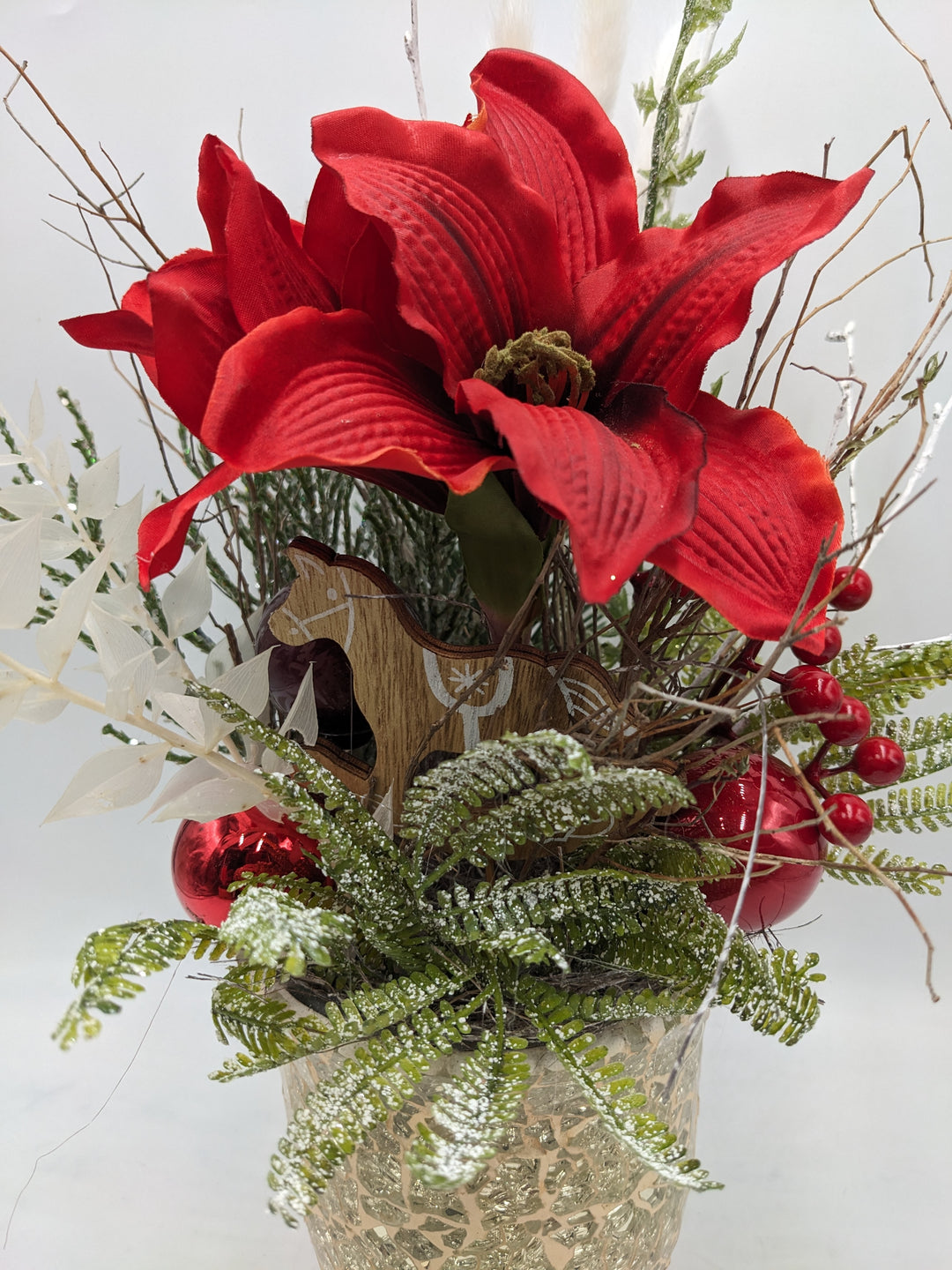 Wintergesteck Amaryllis Schaukelpferd rot