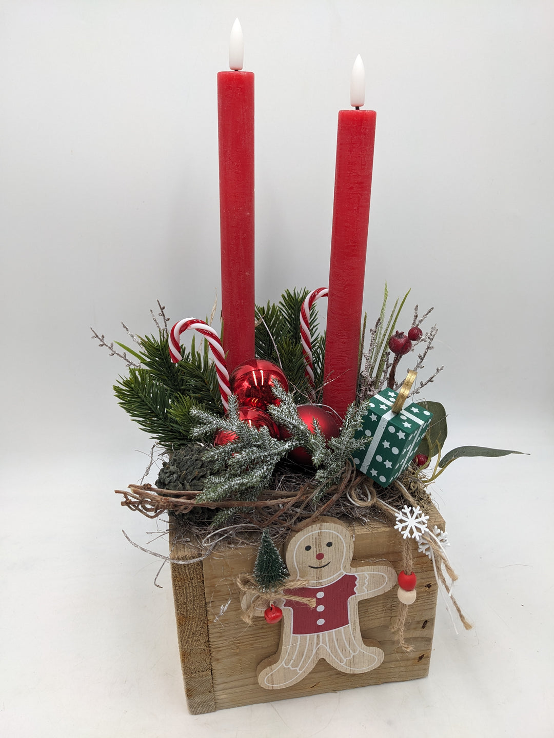 Wintergesteck LED Lebkuchenmann rot