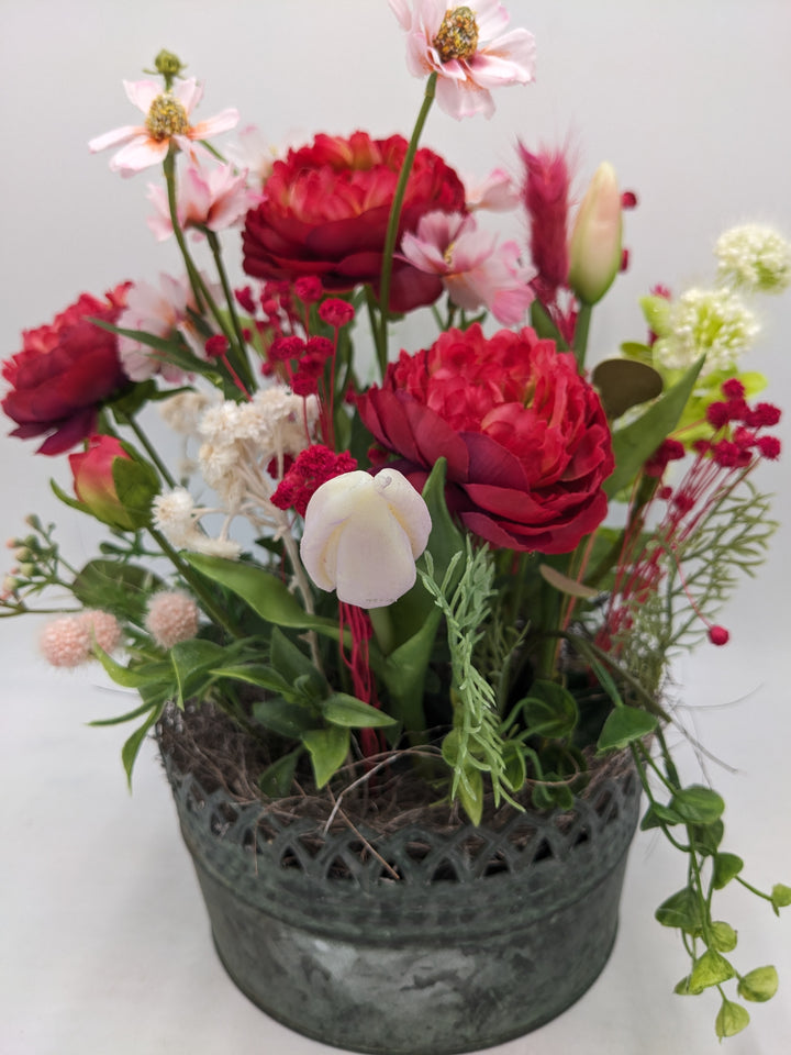 Sommergesteck Gräser pink rot bunt