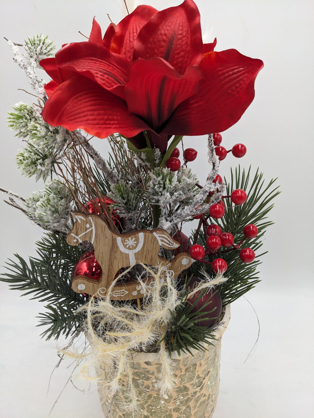 Wintergesteck Amaryllis Schaukelpferd rot