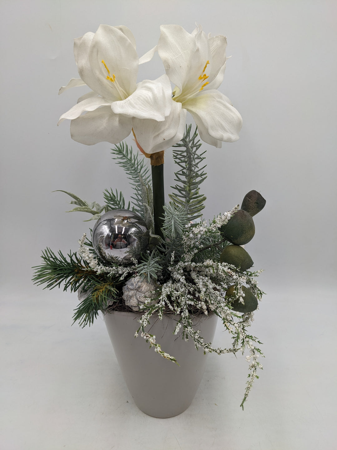 Wintergesteck Orchidee Tanne silber weiss
