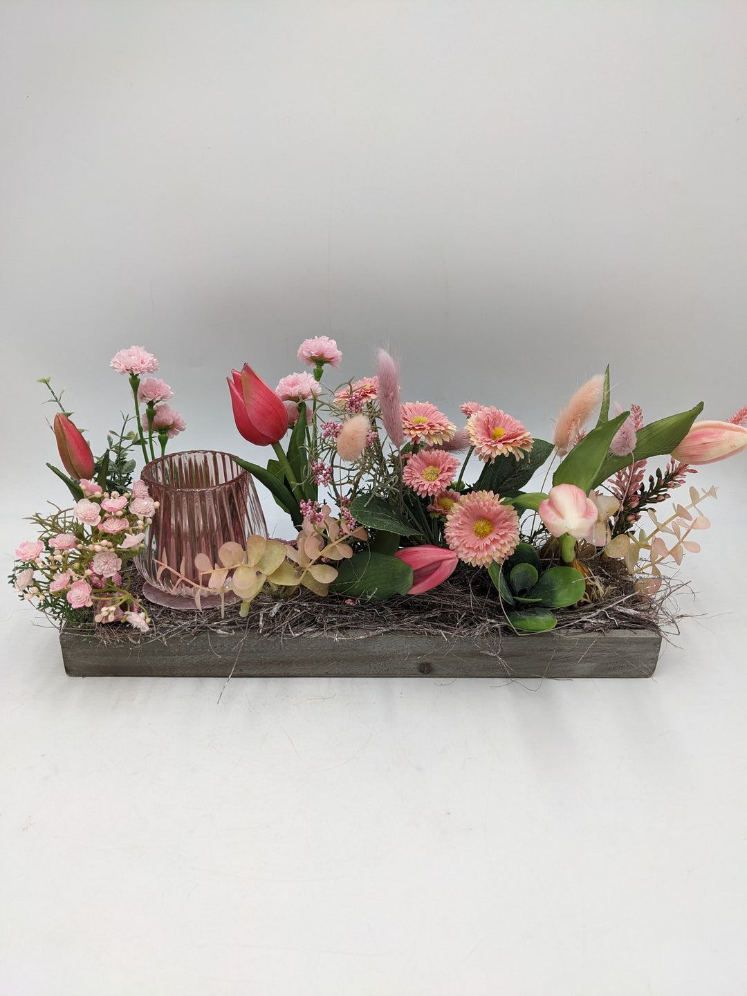 Frühlingsgesteck Tulpen Teelicht, Bellis rosa