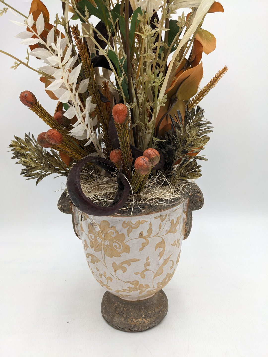 Sommergesteck Chrysanthemen Gräser apricote