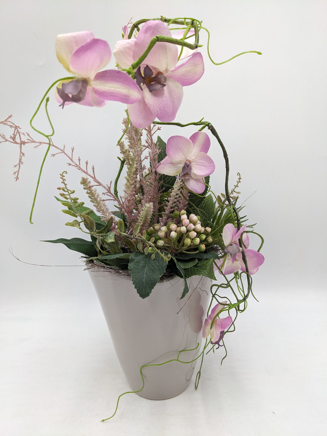 Sommergesteck Orchidee rosa grau