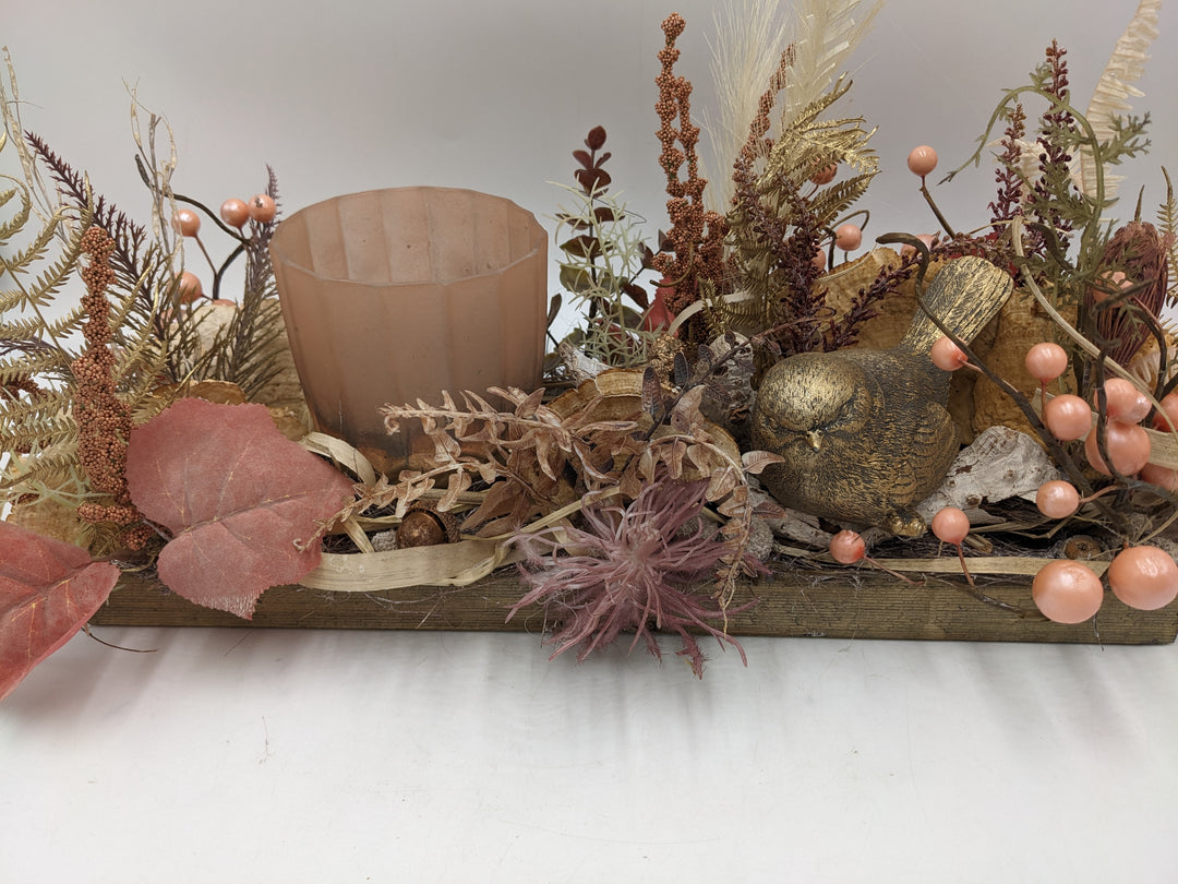 Herbstgesteck Teelicht Vogel Beeren gold