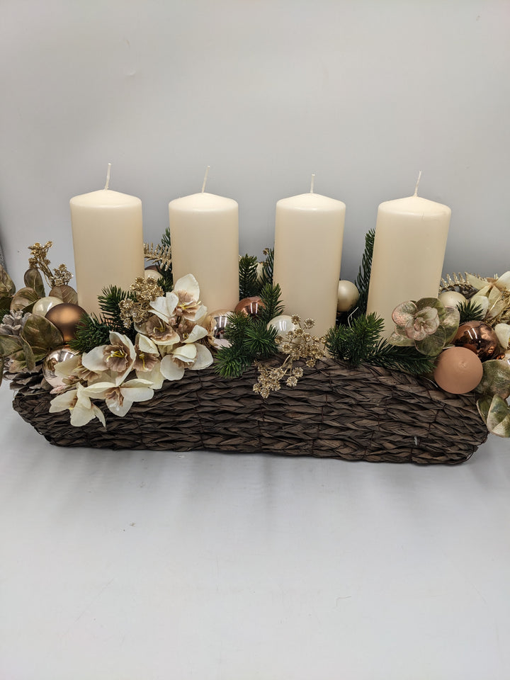 Weihnachtsgesteck Amaryllis gold braun creme