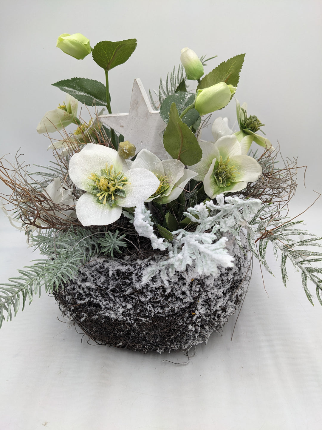 Wintergesteck Christrosen Stern Tanne weiss