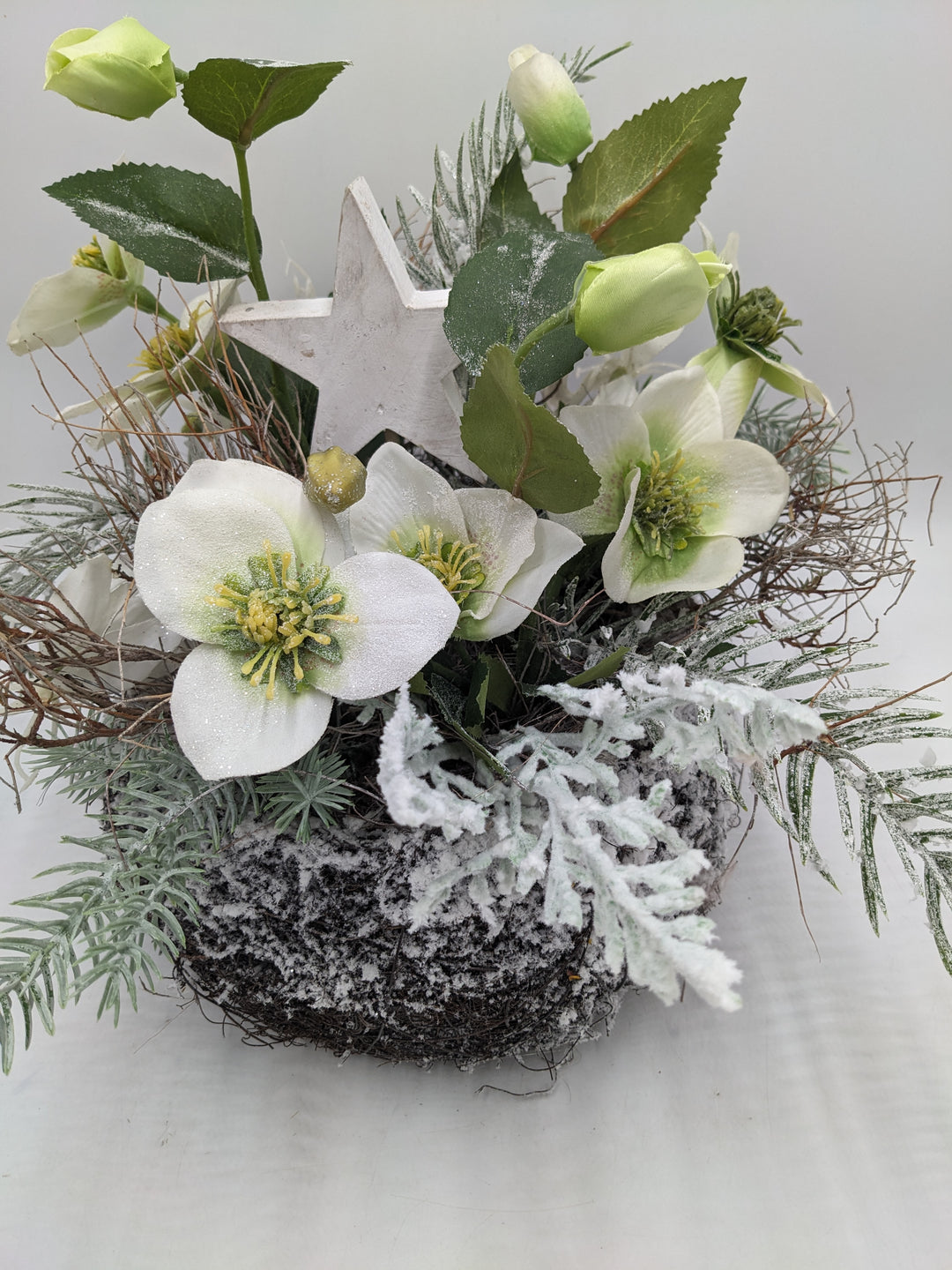 Wintergesteck Christrosen Stern Tanne weiss