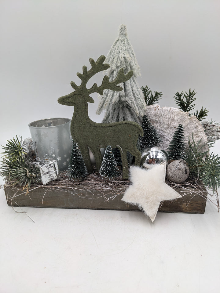 Wintergesteck Teelicht Bäume Hirsch weiss