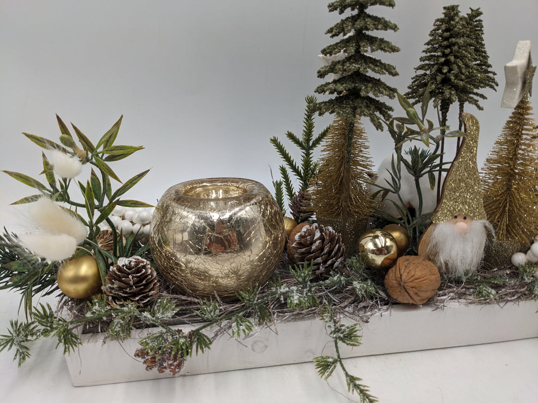 Weihnachtsgesteck Teelicht Bäume Wichtel gold