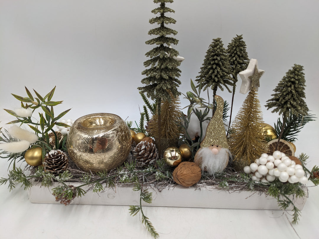 Weihnachtsgesteck Teelicht Bäume Wichtel gold