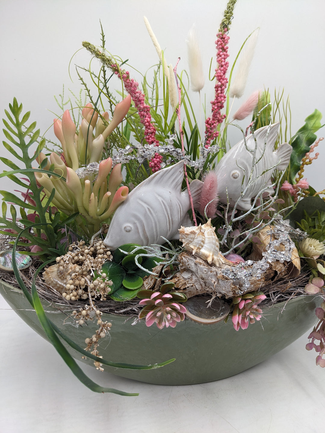 Sommergesteck Fische Gräser Schnecke maritim