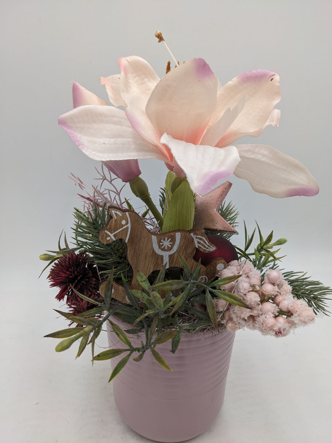 Wintergesteck Amaryllis Distel Stern rosa