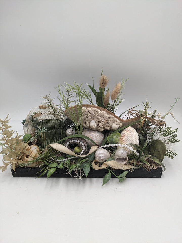 Sommergesteck Fisch Teelicht Gräser maritim