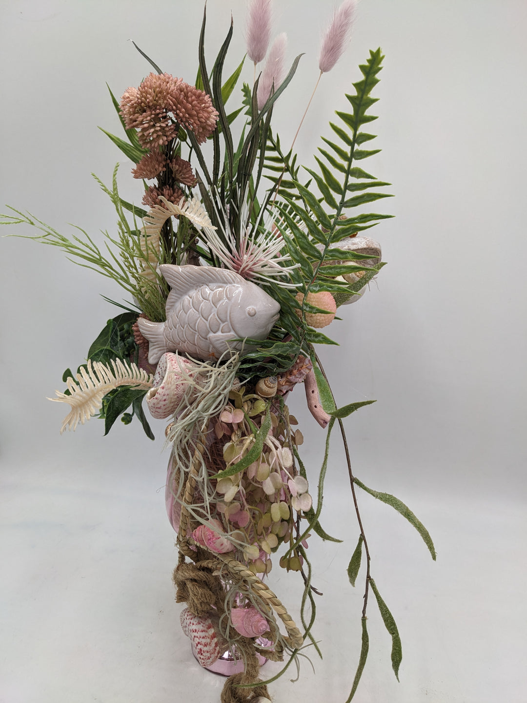 Sommergesteck Fisch Gräser Sedum maritim rosa