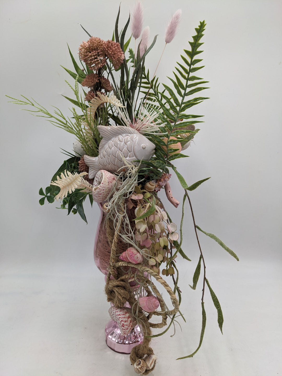 Sommergesteck Fisch Gräser Sedum maritim rosa