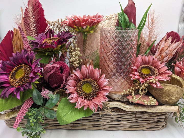 Sommergesteck Sonnenblumen Teelicht rosa