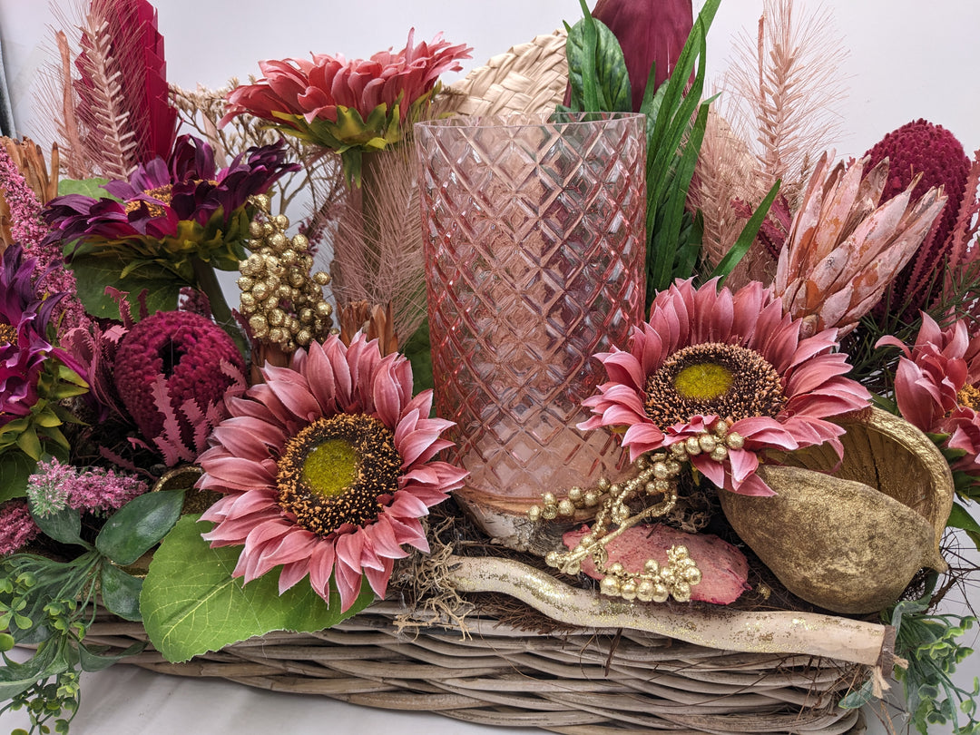 Sommergesteck Sonnenblumen Teelicht rosa