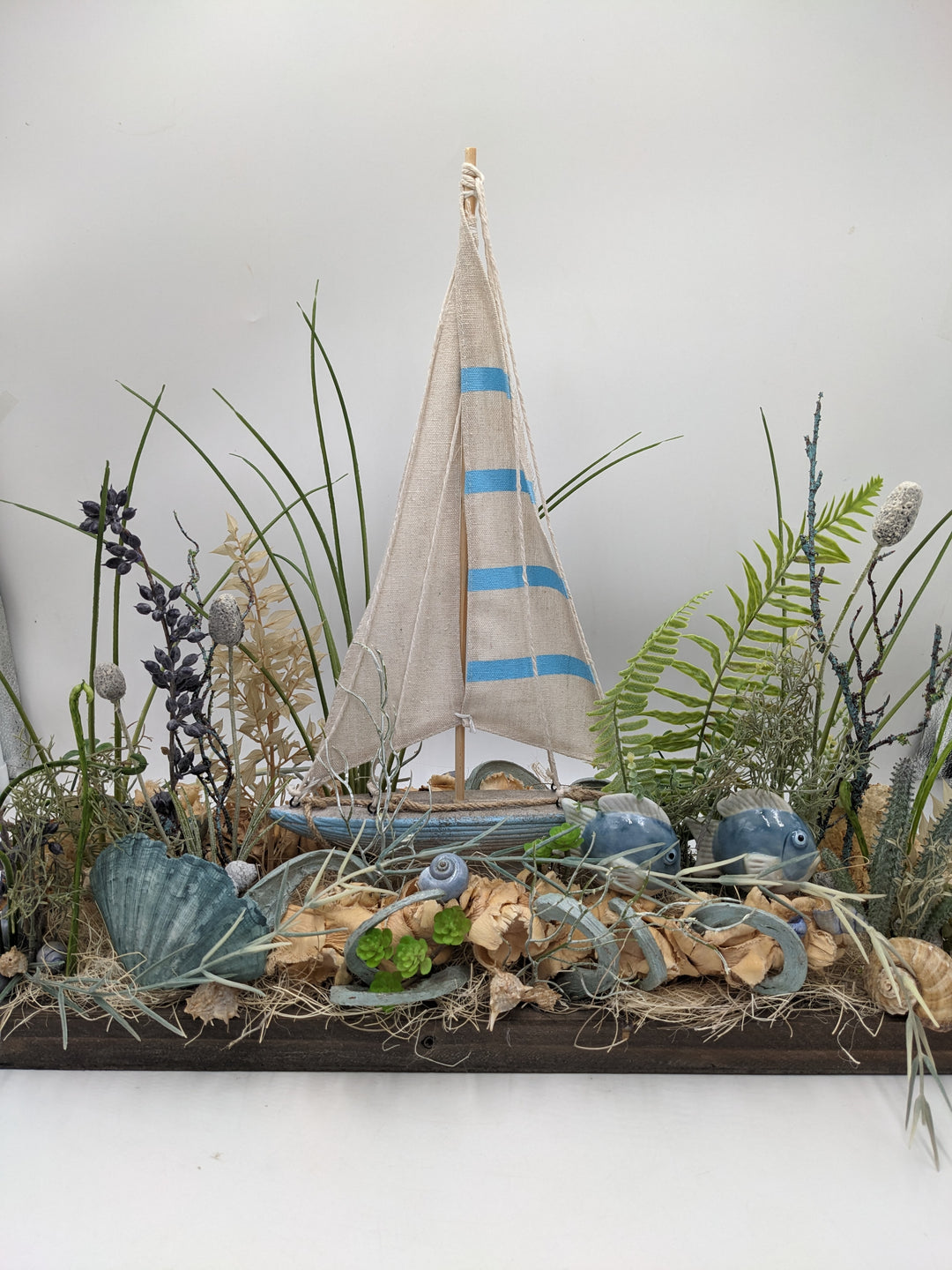 Sommergesteck Schiff Fische maritim blau