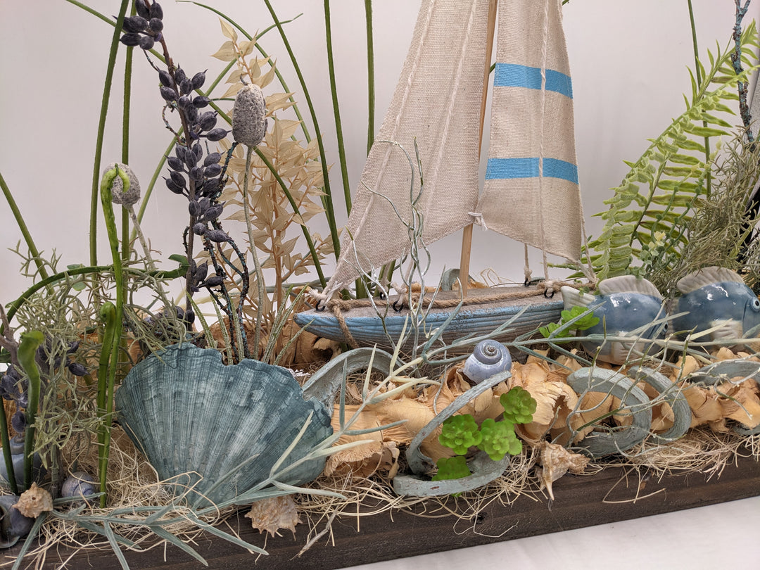 Sommergesteck Schiff Fische maritim blau