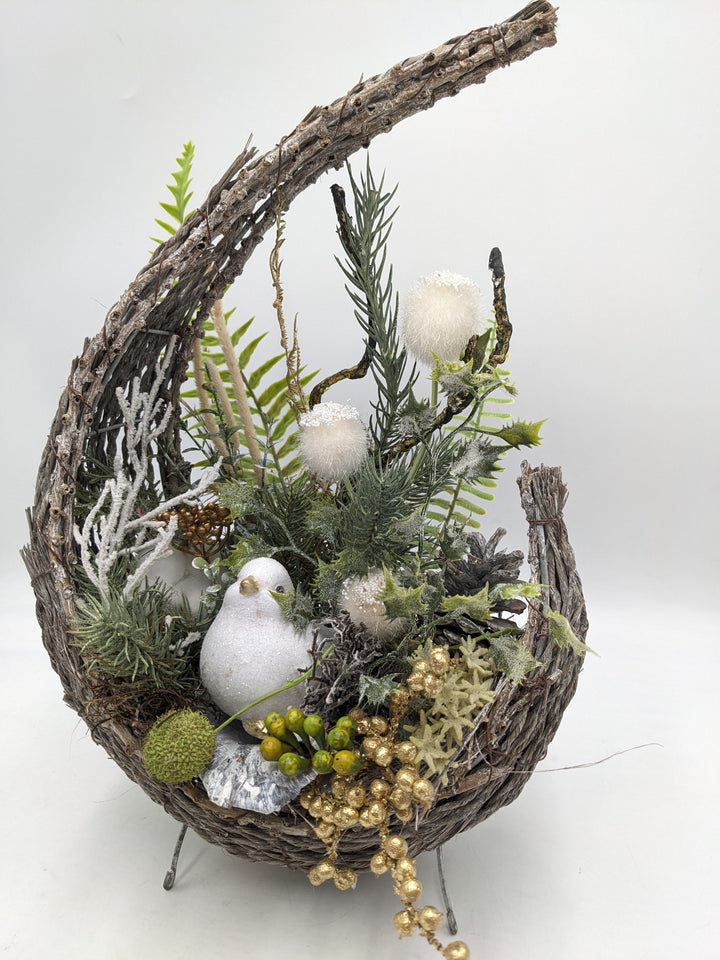 Wintergesteck Vogel Zapfen Gräser gold