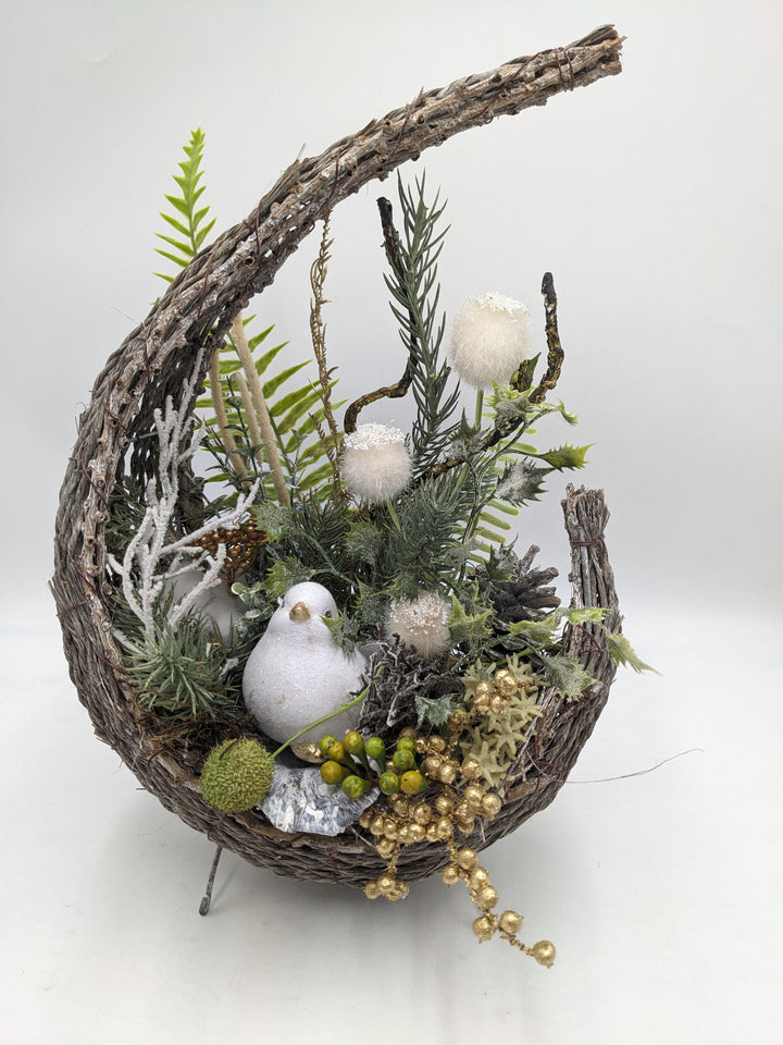 Wintergesteck Vogel Zapfen Gräser gold