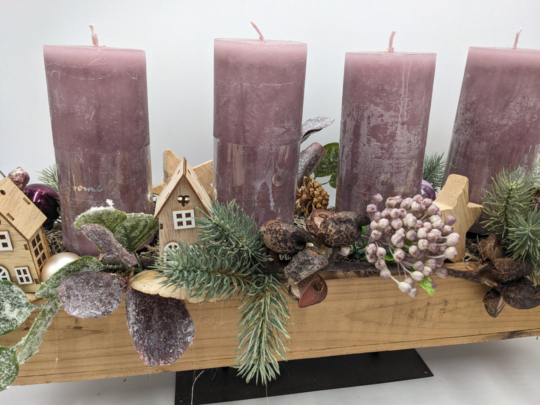 Adventsgesteck Häuser natur altrosa