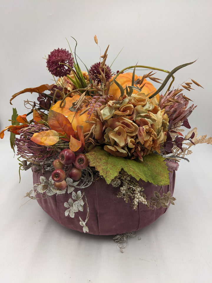 Herbstgesteck Kürbis Hortensie orange
