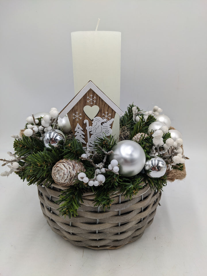 Wintergesteck Zapfen weiss silber