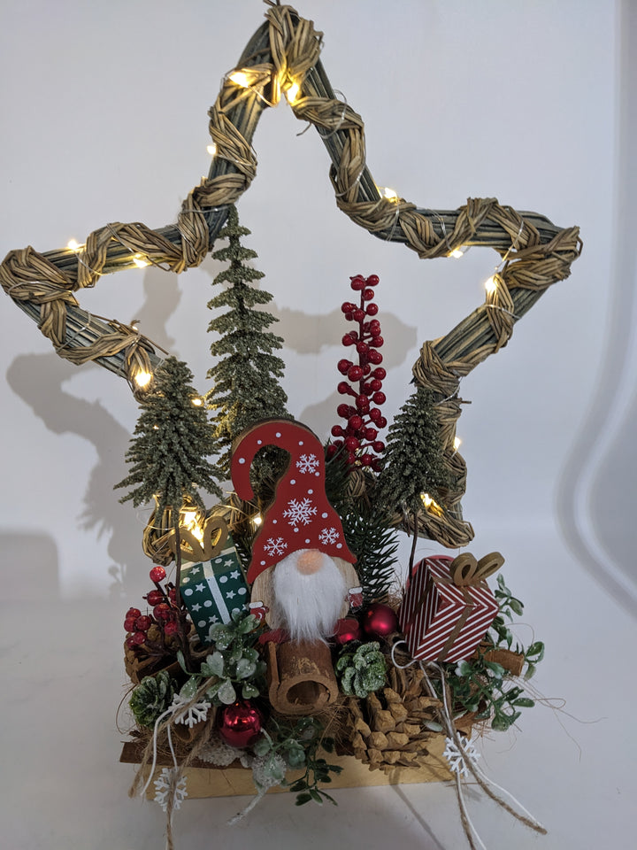 Wintergesteck LED Bäume Geschenke Stern