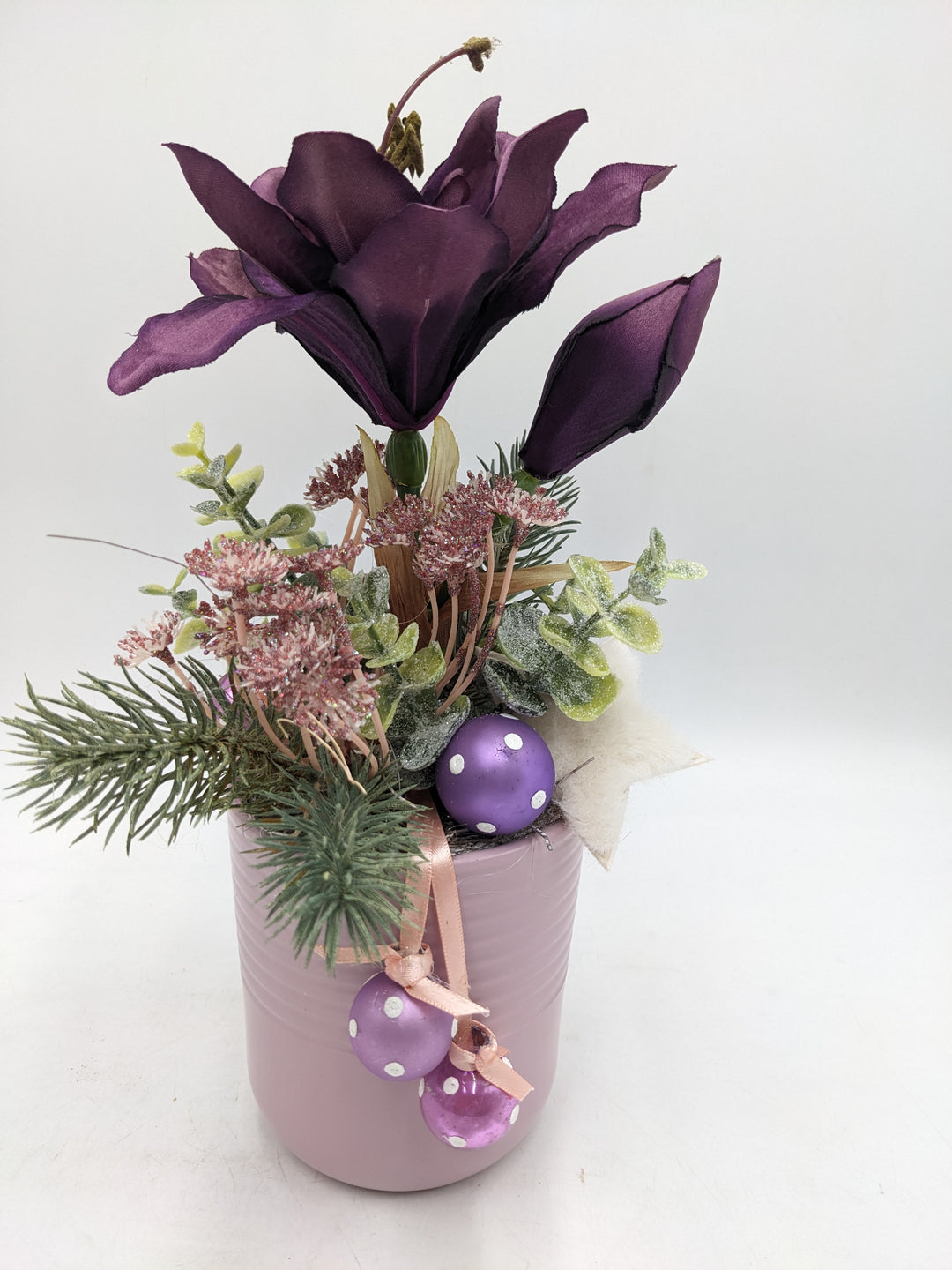 Wintergesteck Amaryllis Stern Kugeln lila