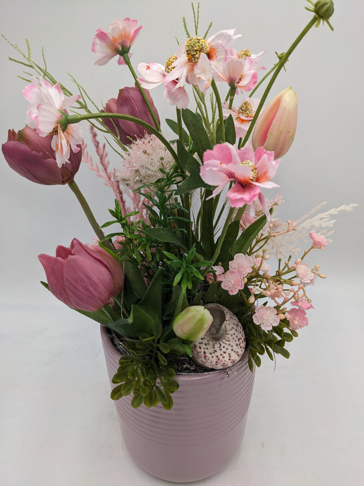 Frühlingsgesteck Tulpen Kirschblüten rosenholz rosa