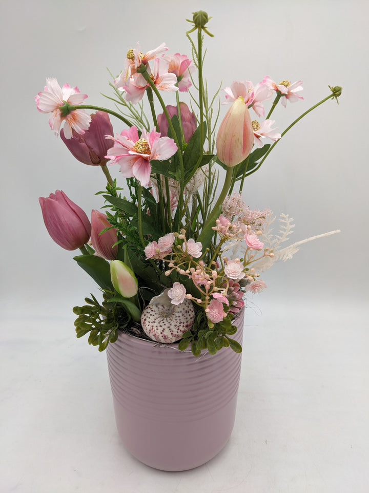 Frühlingsgesteck Tulpen Kirschblüten rosenholz rosa