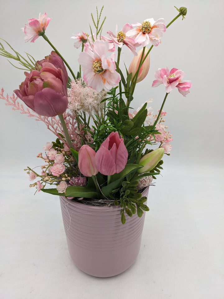Frühlingsgesteck Tulpen Kirschblüten rosenholz rosa