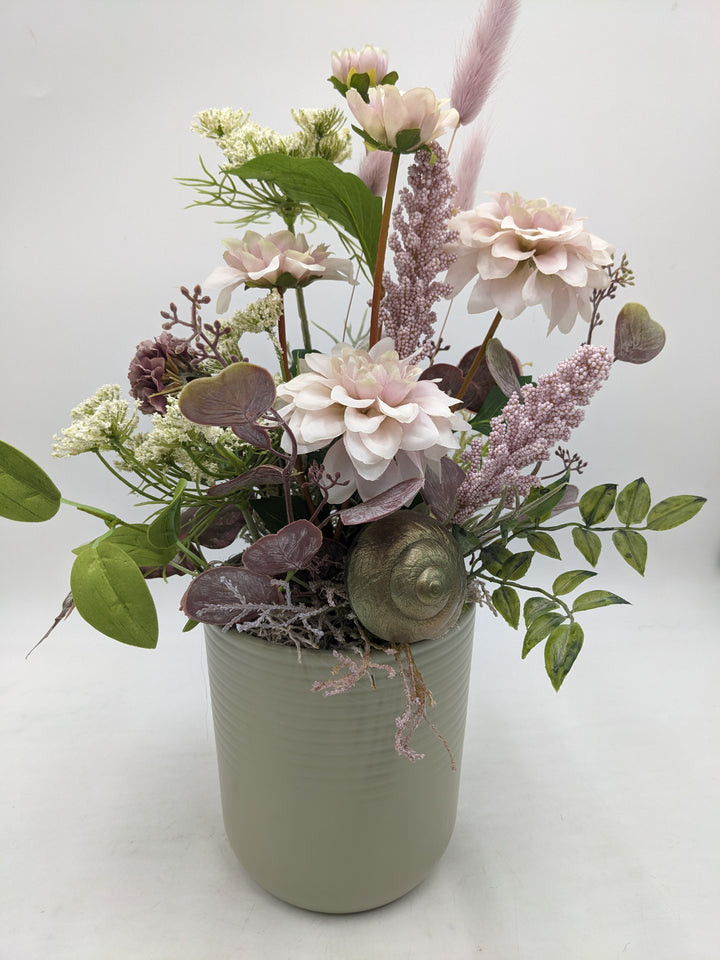 Frühlingsgesteck Dahlien Dill Gräser mint rose