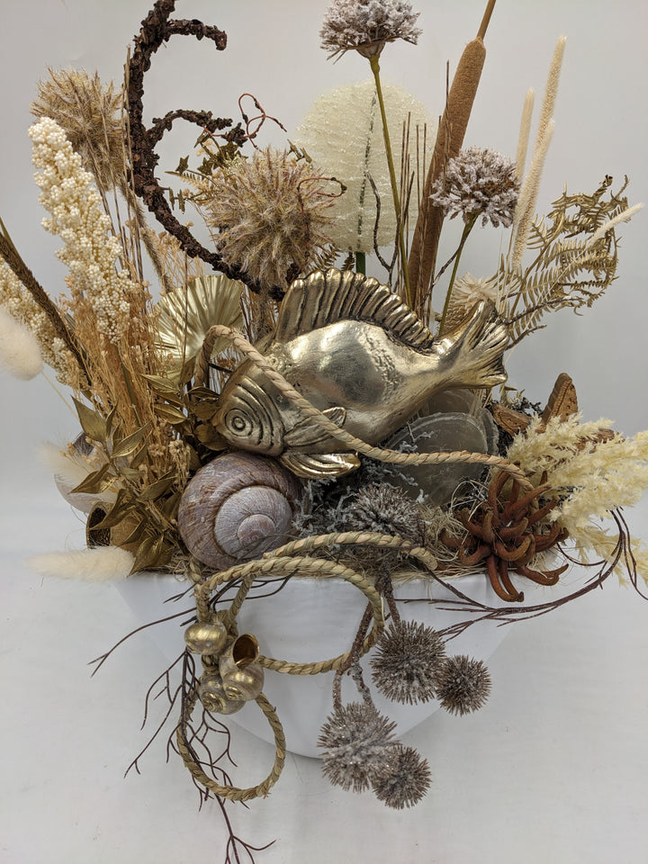 Sommergesteck Fisch Gräser elegant maritim gold